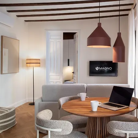 Santa Barbara Luxury إشبيلية